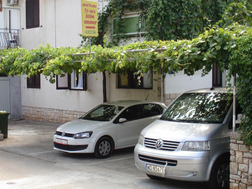 Apartments Lucija Stari Grad  Εξωτερικό φωτογραφία